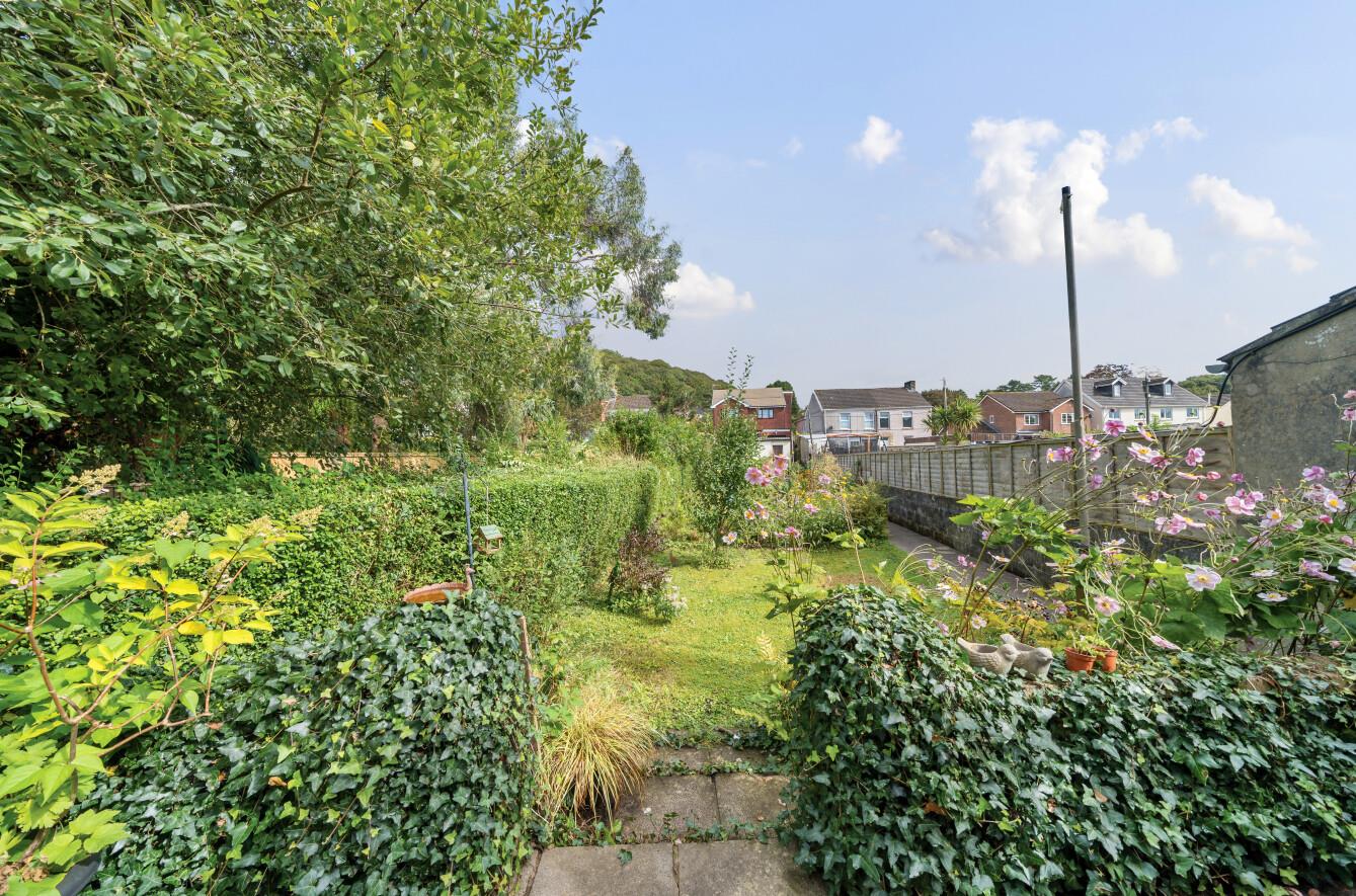 Bassett Terrace, Llanelli, SA15 4DY